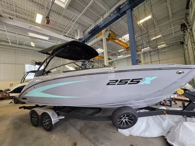 BOATZON | Yamaha Boats 255XD 2026