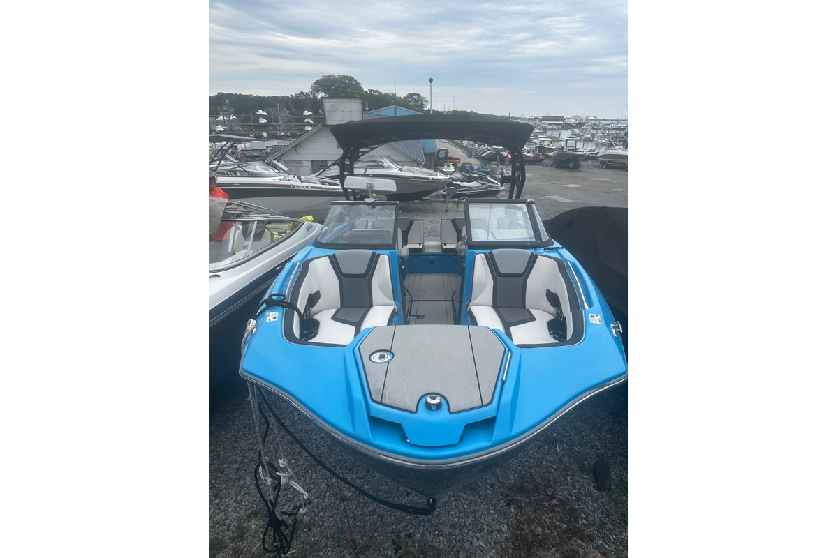 2021 Yamaha Boats 255XE - Sold Boat