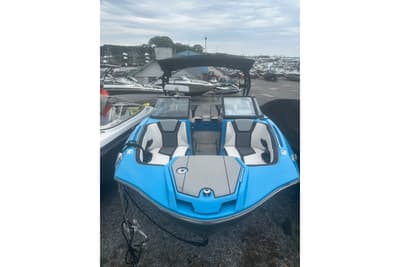 BOATZON | Yamaha Boats 255XE 2021