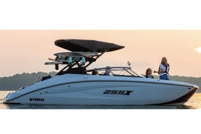 BOATZON | Yamaha Boats 255XE 2024