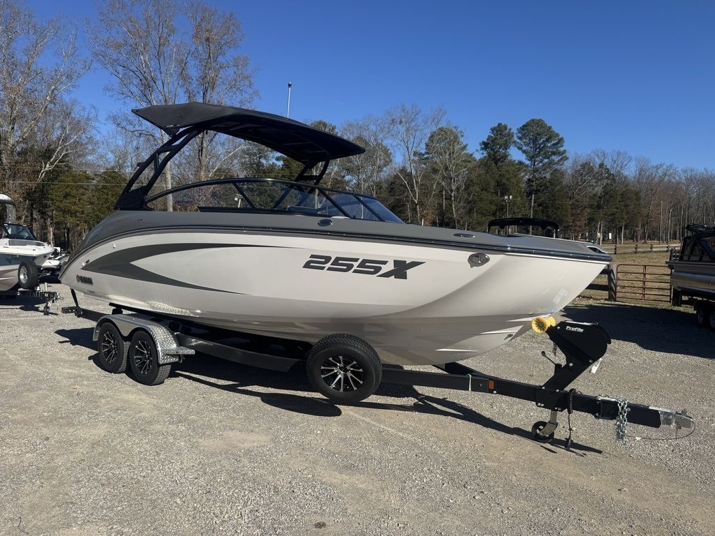 2025 Yamaha Boats 255XE - Sold Boat