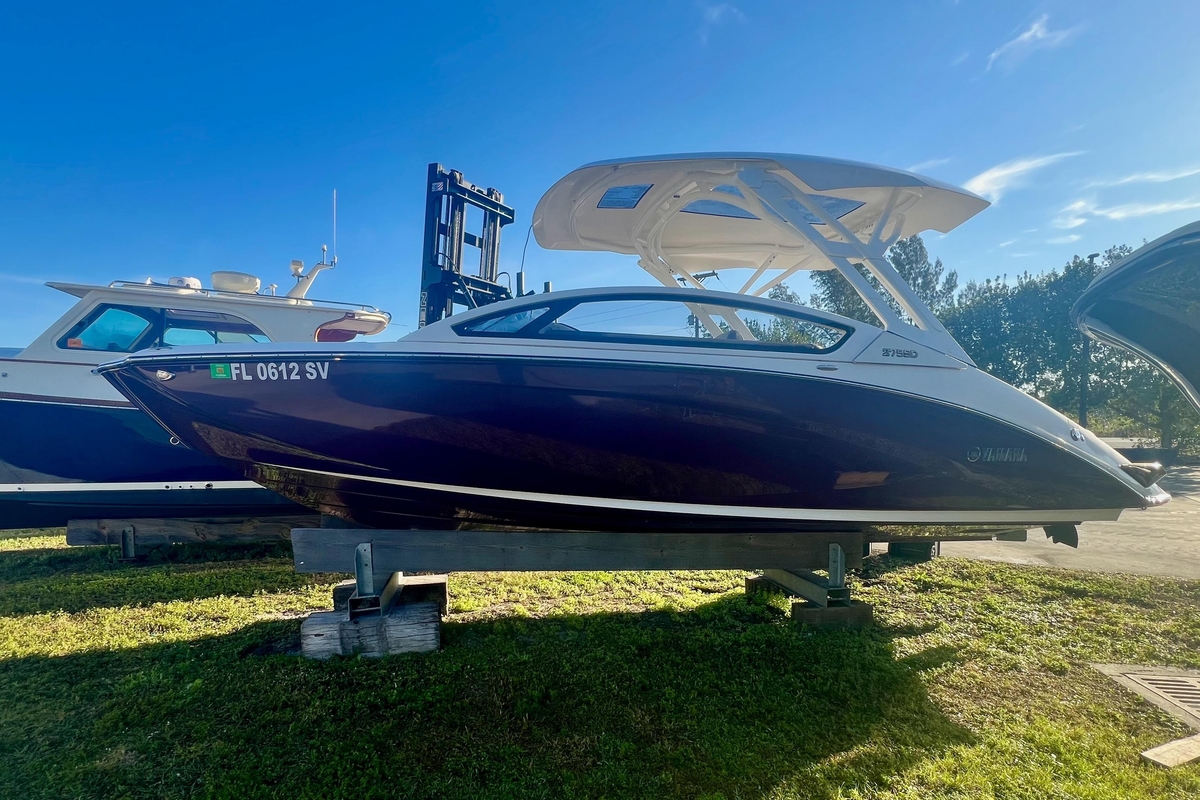 2021 Yamaha Boats 275SD - Sold Boat