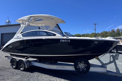 BOATZON | Yamaha Boats 275SD 2022