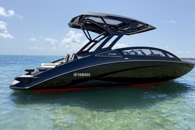 BOATZON | Yamaha Boats 275SD 2025