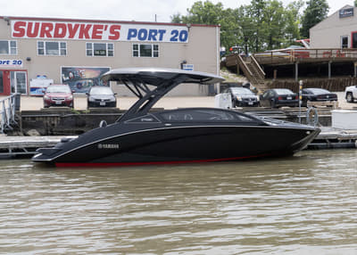 BOATZON | Yamaha Boats 275SD 2025