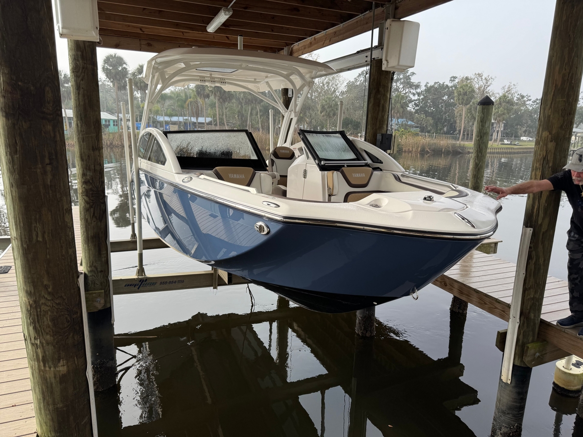 2023 Yamaha Boats 275SDX - Sold Boat