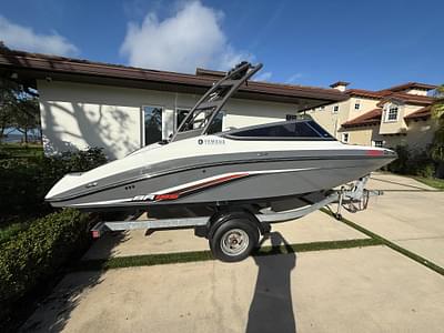 BOATZON | Yamaha Boats AR 195 2019 BOATZON | Yamaha Boats AR 195 2019