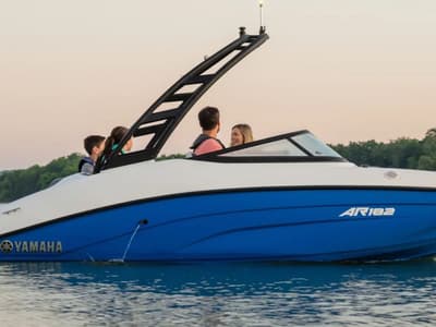 BOATZON | Yamaha Boats AR182 2027