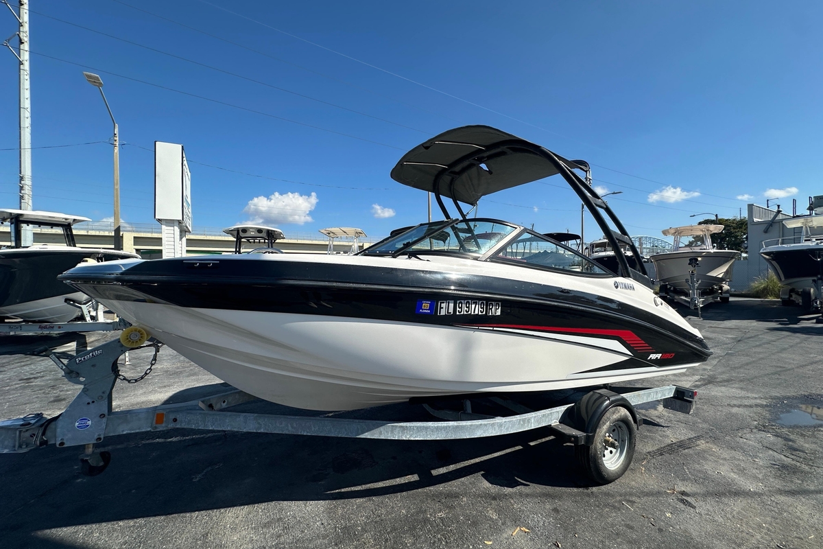 2018 Yamaha Boats AR190 - Sold Boat