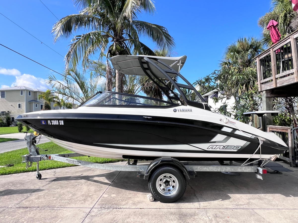 Yamaha Boats AR190 2019