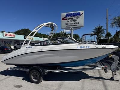 BOATZON | Yamaha Boats AR190 2021
