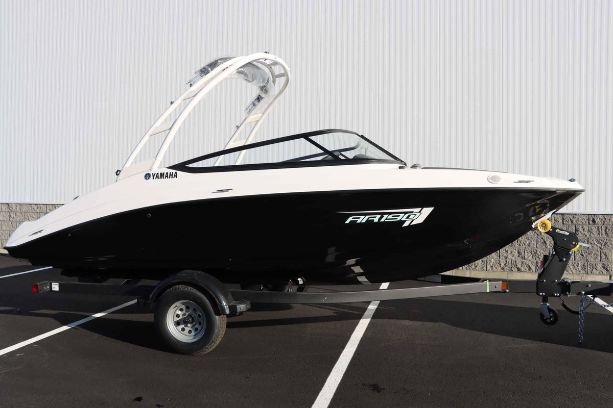 2025 Yamaha Boats AR190 - Sold Boat