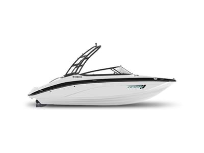 BOATZON | Yamaha Boats AR190 2026