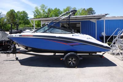 BOATZON | Yamaha Boats AR192 2014