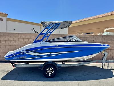 BOATZON | Yamaha Boats AR195 2020