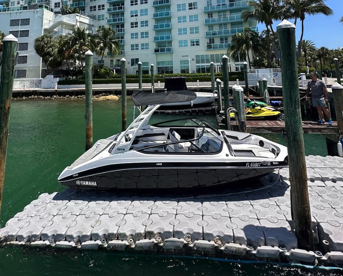 2023 Yamaha Boats AR195 - Sold Boat