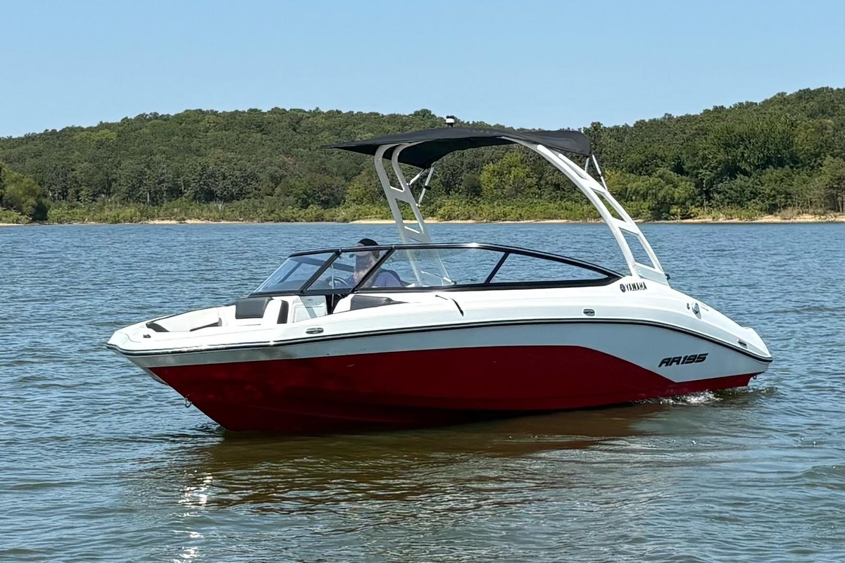 2024 Yamaha Boats AR195 - Sold Boat