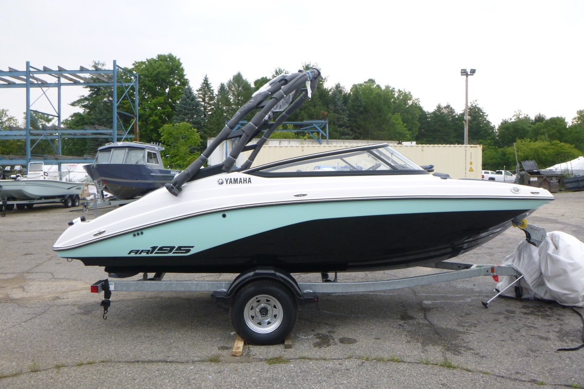 2026 Yamaha Boats AR195 - Sold Boat