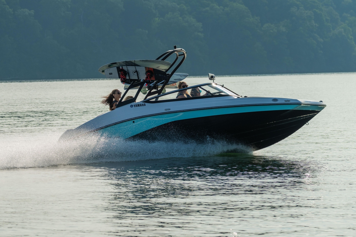 2026 Yamaha Boats AR195 - Sold Boat