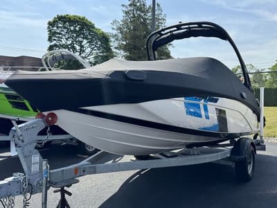 BOATZON | Yamaha Boats AR195  NEW BROKERAGE LISTING 2022