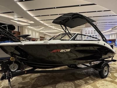 BOATZON | Yamaha Boats AR205 2027