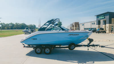 BOATZON | Yamaha Boats AR220 2024