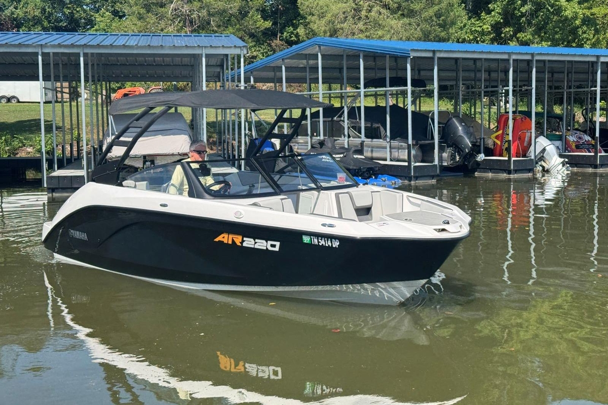 2024 Yamaha Boats AR220 - Sold Boat