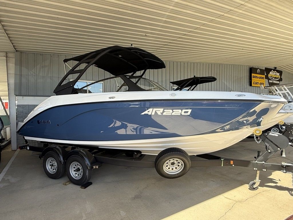 2025 Yamaha Boats AR220 - Sold Boat