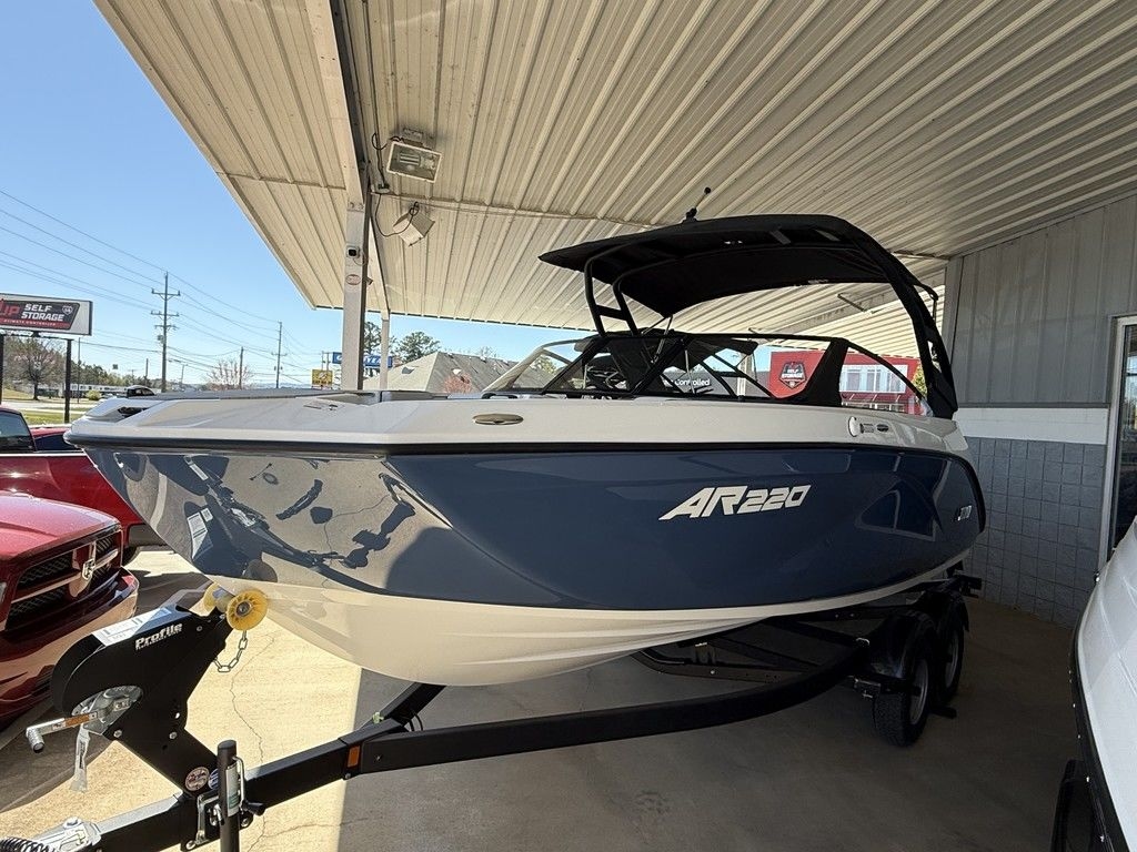 2025 Yamaha Boats AR220 - Sold Boat