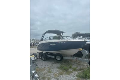 BOATZON | Yamaha Boats AR220 2025