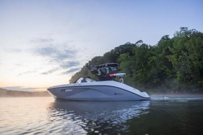 BOATZON | Yamaha Boats AR220 2026
