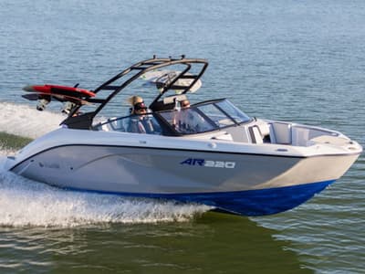 BOATZON | Yamaha Boats AR220 2027