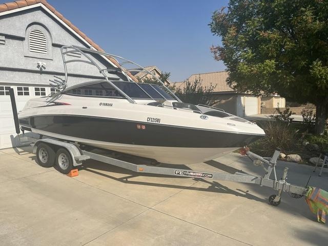 2007 Yamaha Boats AR230 - Sold Boat