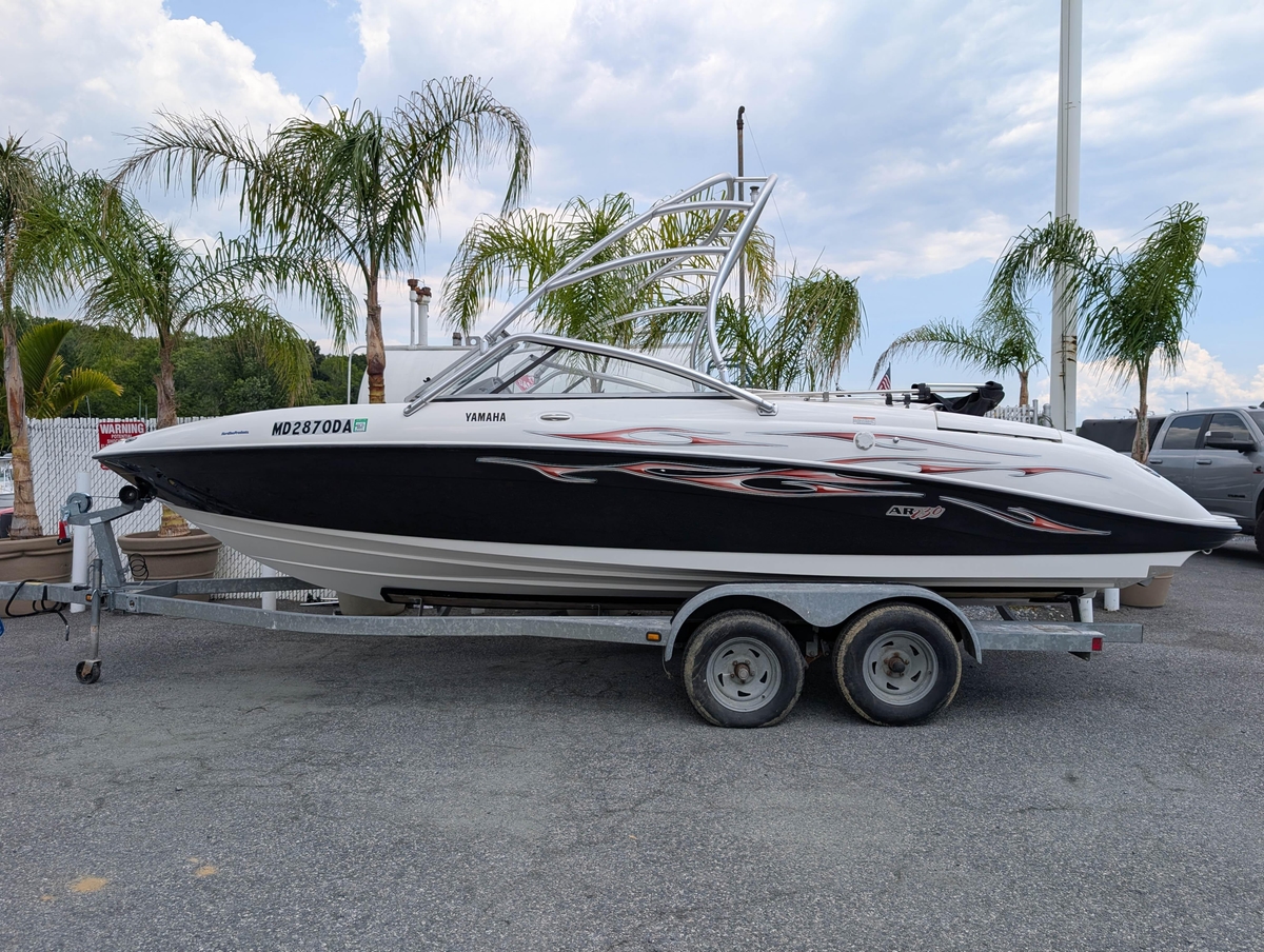 2004 Yamaha Boats AR230 HO - Sold Boat