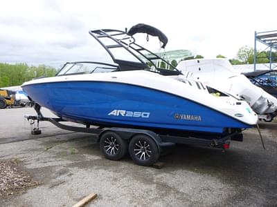 BOATZON | Yamaha Boats AR250 2025 BOATZON | Yamaha Boats AR250 2025