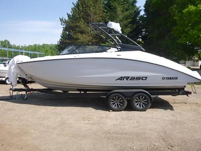 BOATZON | Yamaha Boats AR250 2025 BOATZON | Yamaha Boats AR250 2025