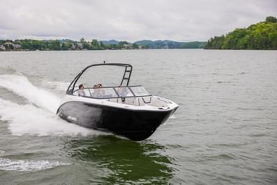 BOATZON | Yamaha Boats AR250 2026