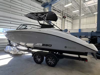 BOATZON | Yamaha Boats AR250 2026