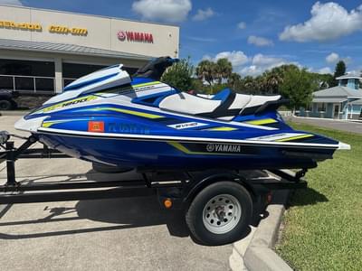 BOATZON | Yamaha Boats GP1800R 2019