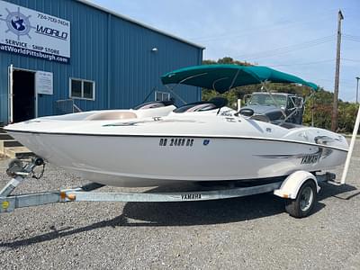 BOATZON | Yamaha Boats LS 2000 2000
