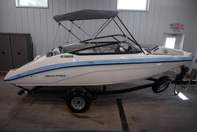 BOATZON | Yamaha Boats SX190 2025