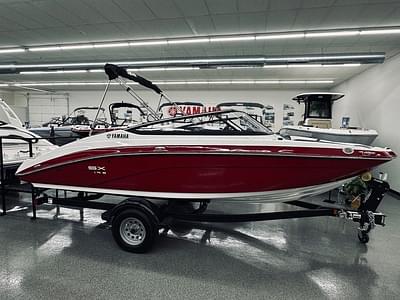 BOATZON | Yamaha Boats SX195 2025