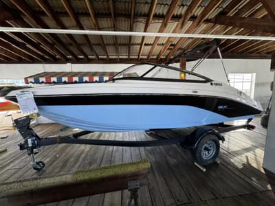 BOATZON | Yamaha Boats SX195 2026