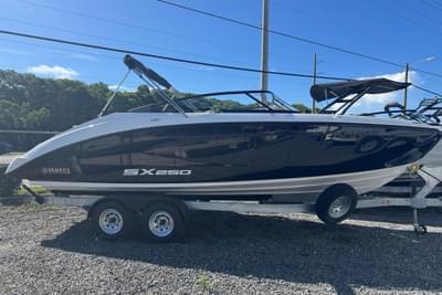BOATZON | Yamaha Boats SX250 2025 BOATZON | Yamaha Boats SX250 2025
