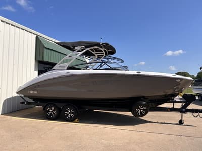 BOATZON | Yamaha Marine 252SD 2023