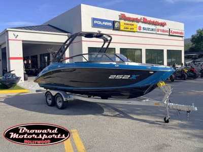 BOATZON | Yamaha Marine 252XE 2027
