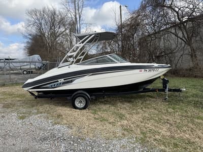 BOATZON | Yamaha Marine AR190 2017