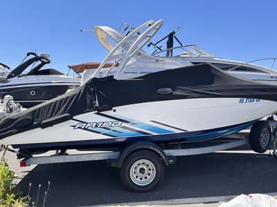 BOATZON | Yamaha Marine AR190 2021
