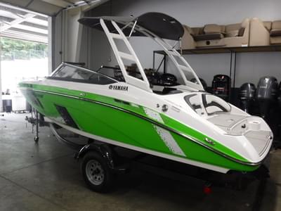 BOATZON | Yamaha Marine AR195 2022