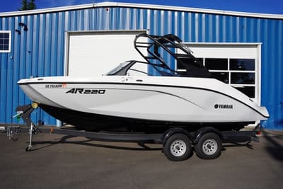 BOATZON | Yamaha Marine AR220 2023